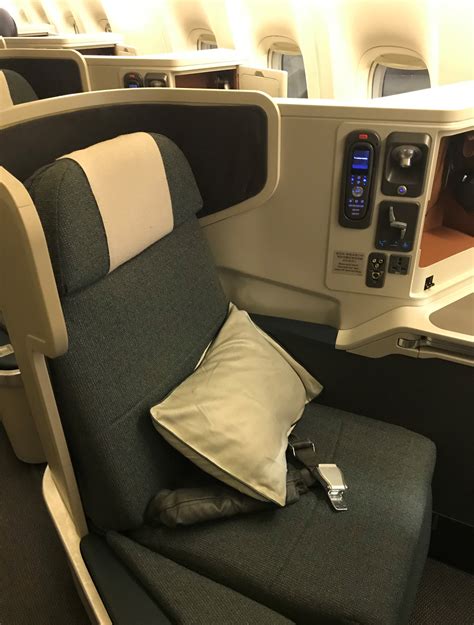 cathay pacific business class 777.